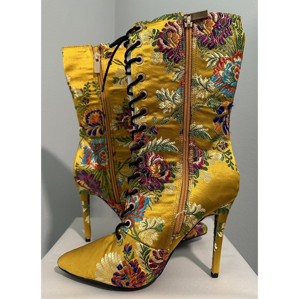 Anne Michelle Women's Embroidered Yellow Gold Floral Satin Boots Size 6.5 NEW - Picture 5 of 8